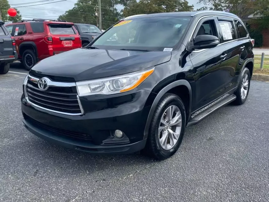 2015 Toyota Highlander XLE photo 1