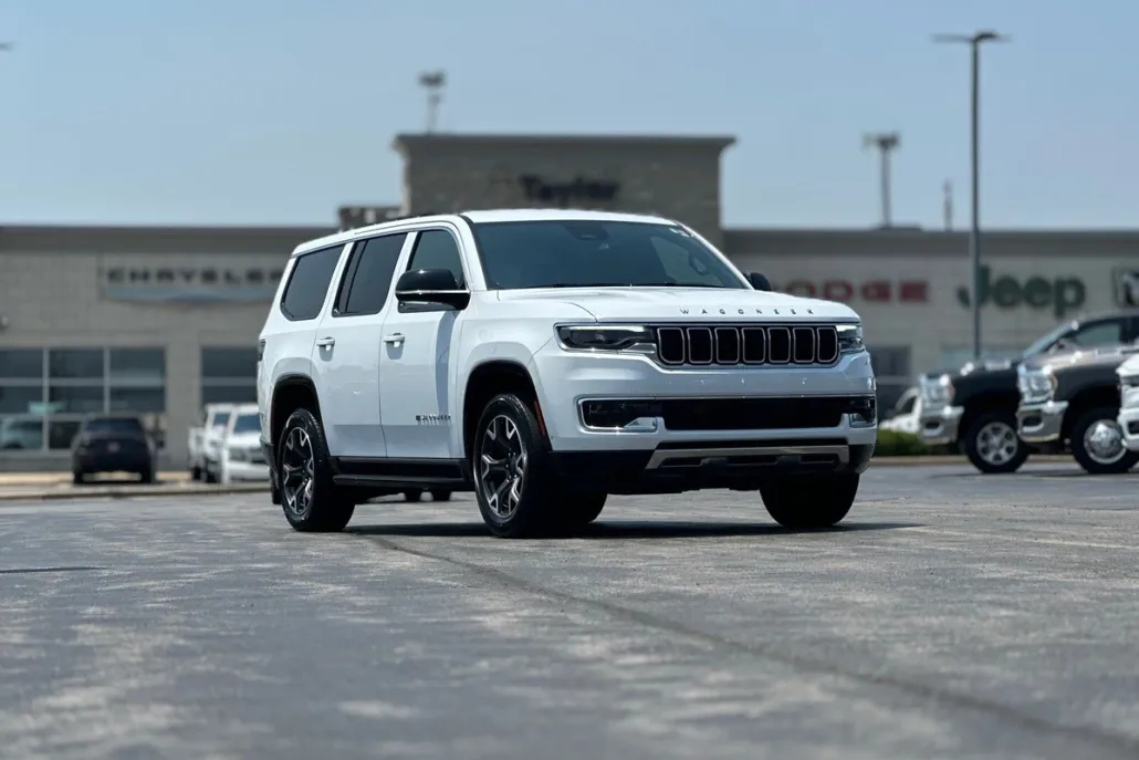 2024 Jeep Wagoneer Series III photo 1