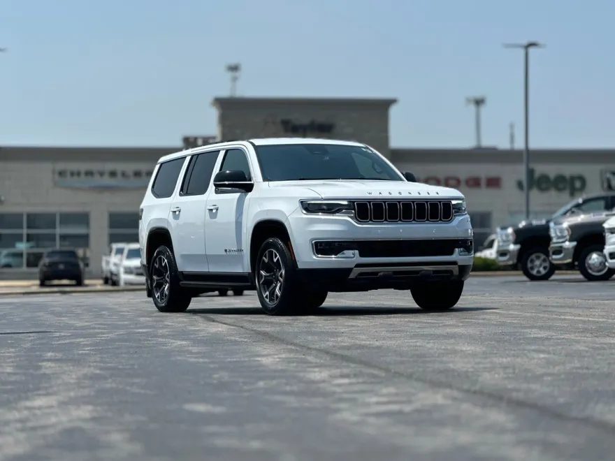 2024 Jeep Wagoneer Series III photo 1