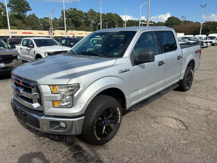 2015 Ford F-150 XLT photo 1