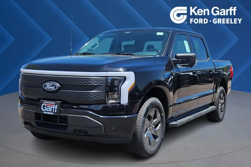 2025 Ford F-150 Lightning photo 1