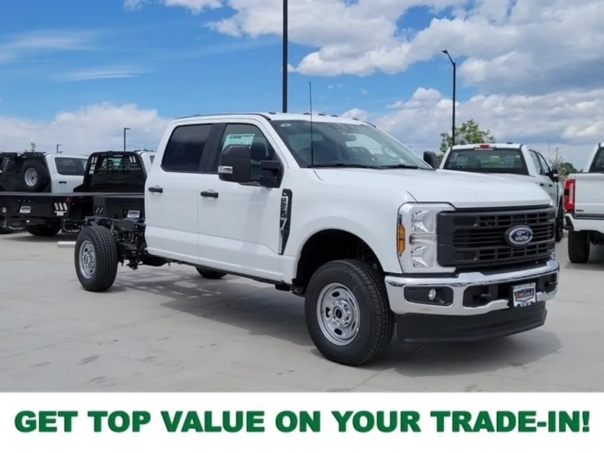 2025 Ford F-250 photo 1