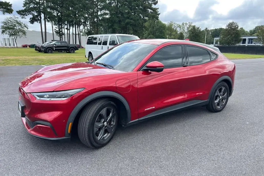2021 Ford Mustang Mach-E Select photo 1
