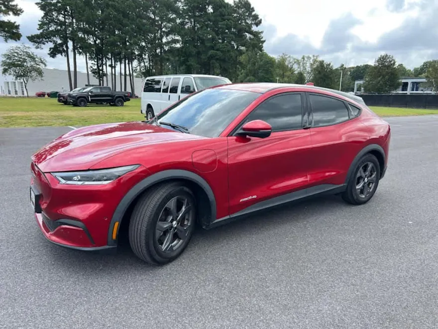 2021 Ford Mustang Mach-E Select photo 1
