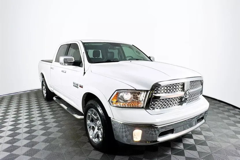 2017 Ram 1500 Laramie photo 1