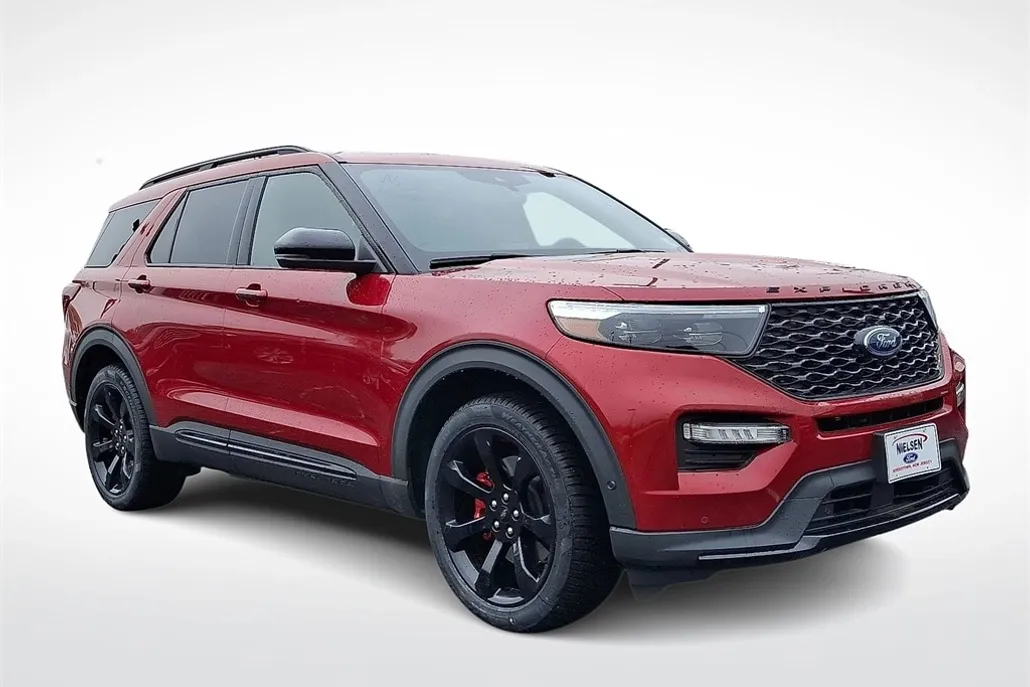 2021 Ford Explorer ST photo 1