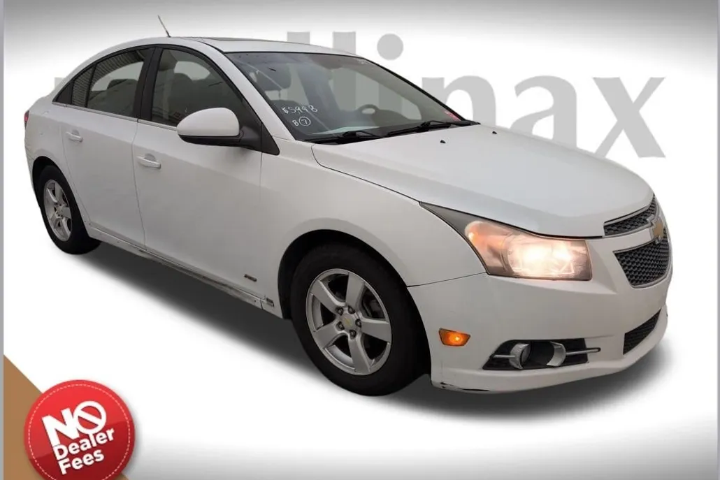 2011 Chevrolet Cruze LT photo 1