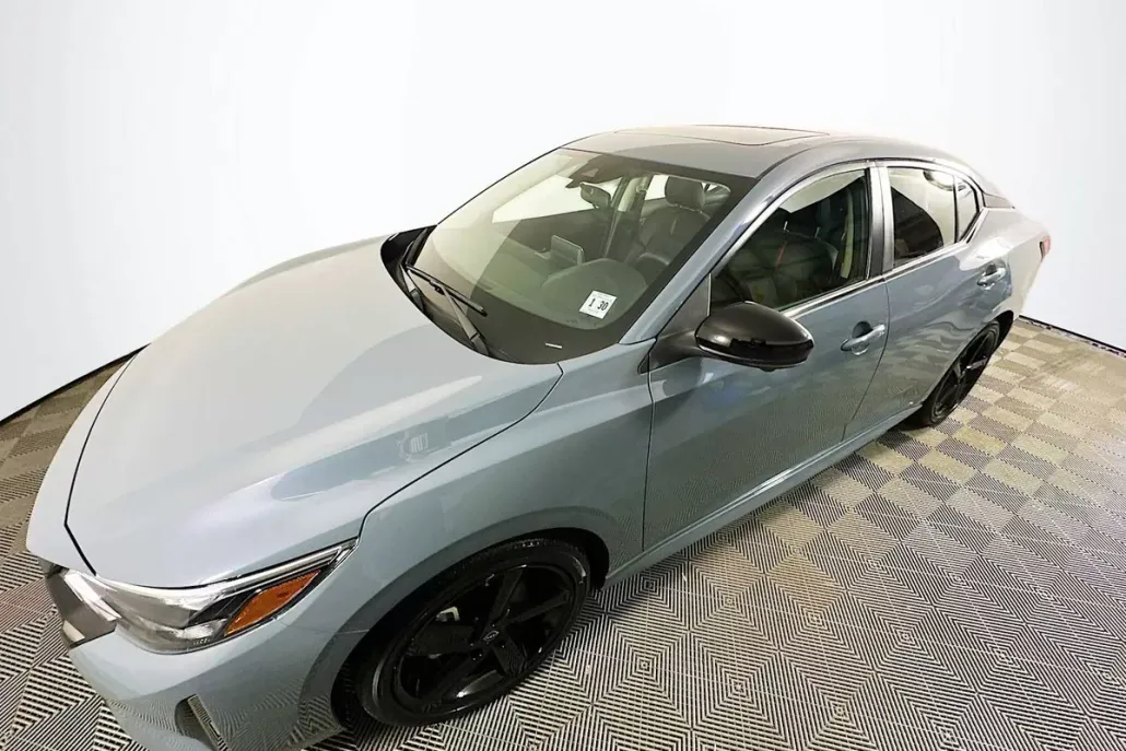 2024 Nissan Sentra SR photo 1