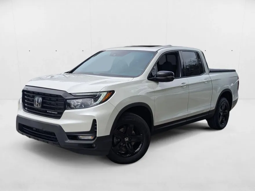 2021 Honda Ridgeline Black Edition photo 1