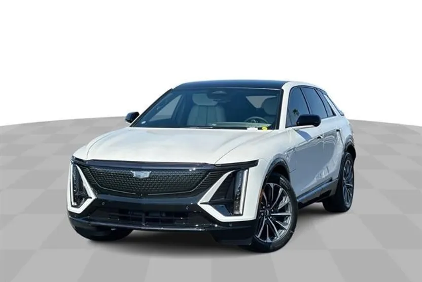 2025 Cadillac Lyriq Sport photo 1