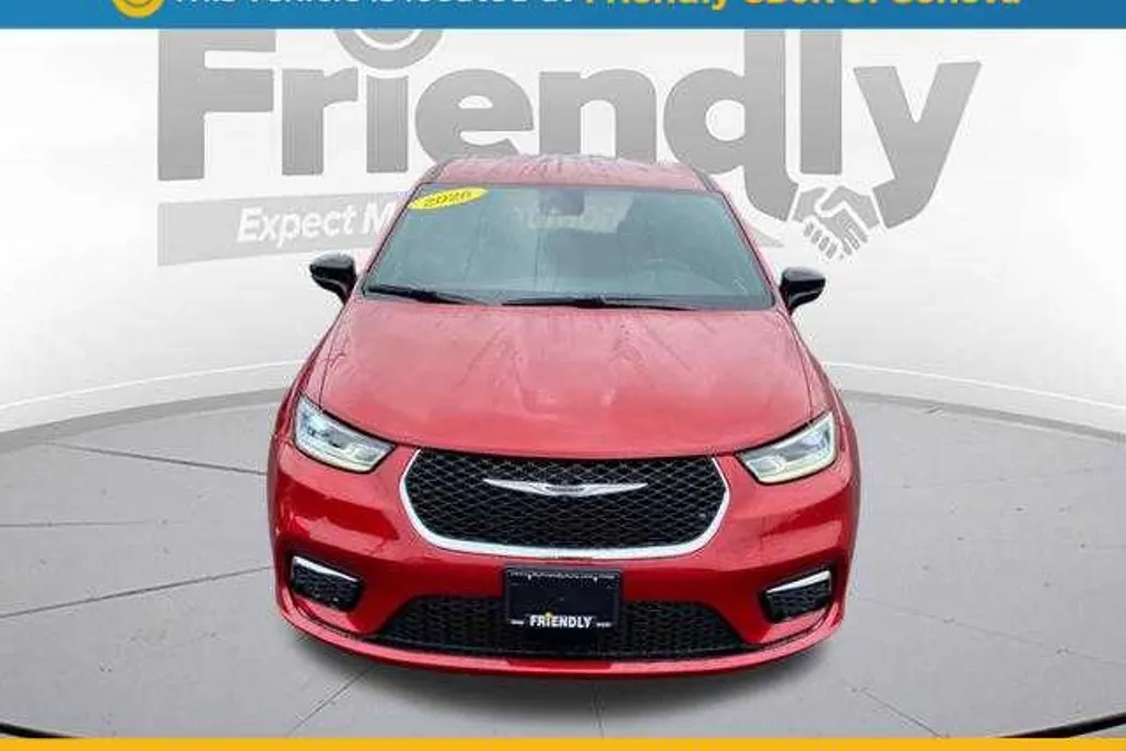 2026 Chrysler Pacifica photo 1