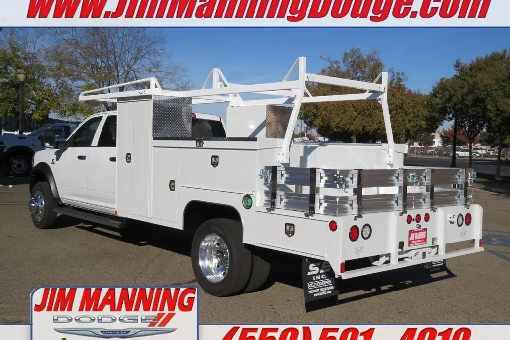 2023 Ram 4500 Tradesman photo 1