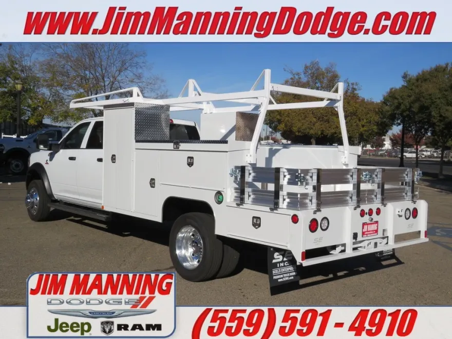 2023 Ram 4500 Tradesman photo 1