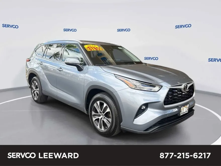 2022 Toyota Highlander XLE photo 1