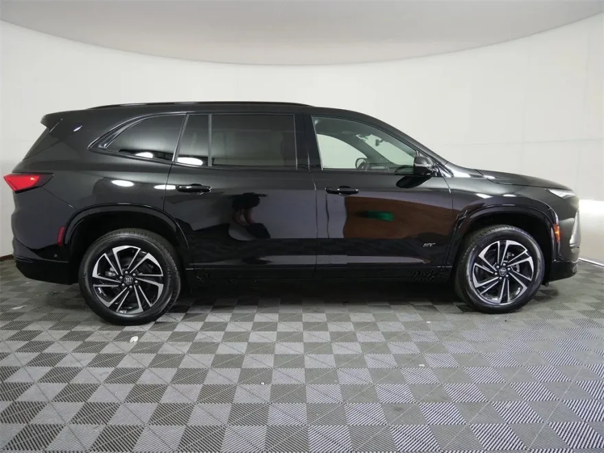2026 Buick Enclave Sport Touring photo 1