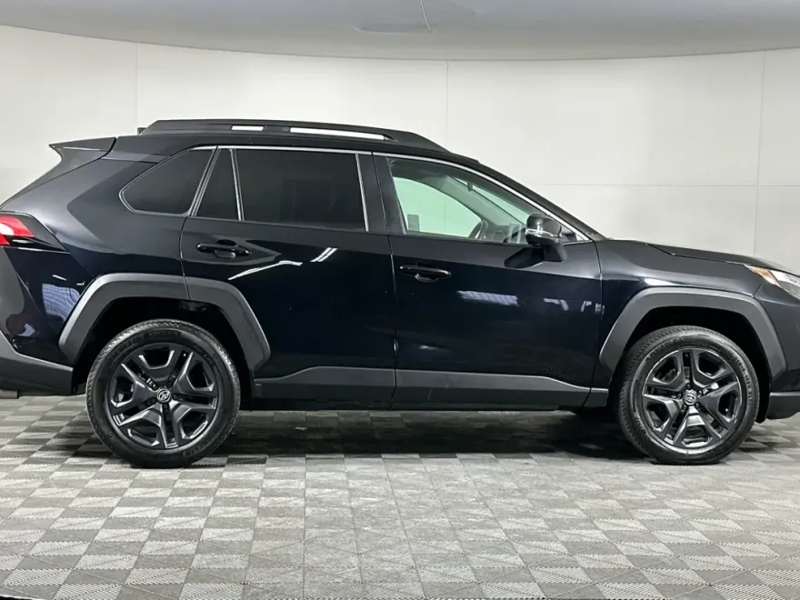 2023 Toyota RAV4 Adventure photo 1