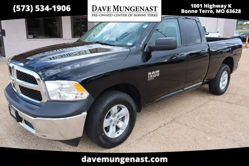 2024 Ram 1500 Classic SLT photo 1