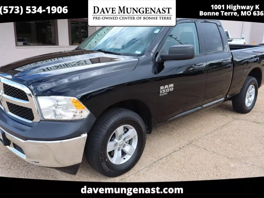 2024 Ram 1500 Classic SLT photo 1
