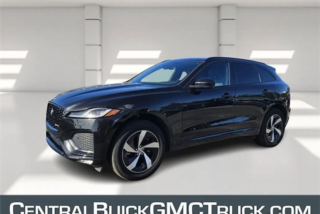 2024 Jaguar F-PACE P250 R-Dynamic S photo 1