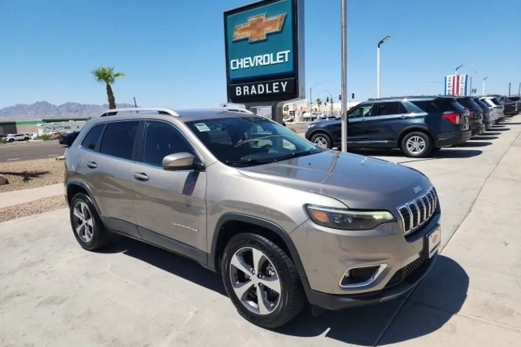 2019 Jeep Cherokee Limited photo 1