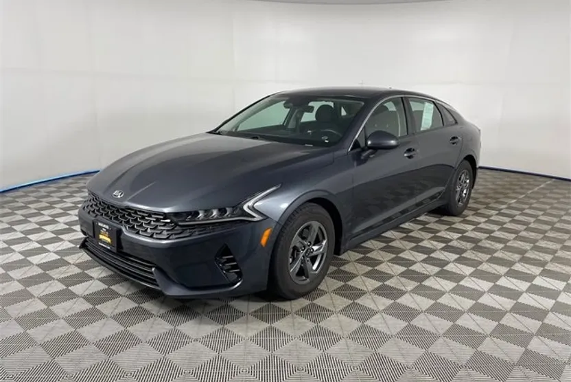 2021 Kia K5 LXS photo 1