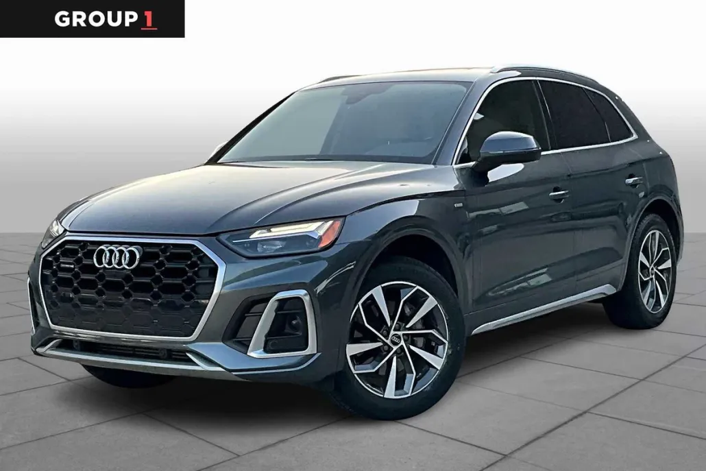 2022 Audi Q5 S line Premium Plus photo 1