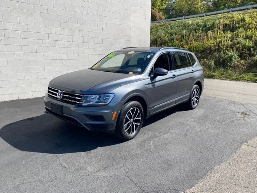 2021 Volkswagen Tiguan SE photo 1