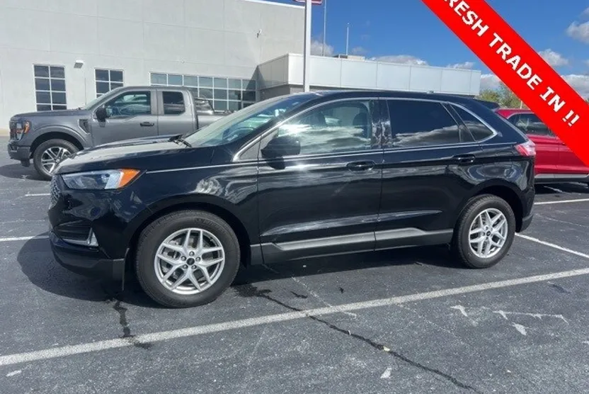 2023 Ford Edge SEL photo 1
