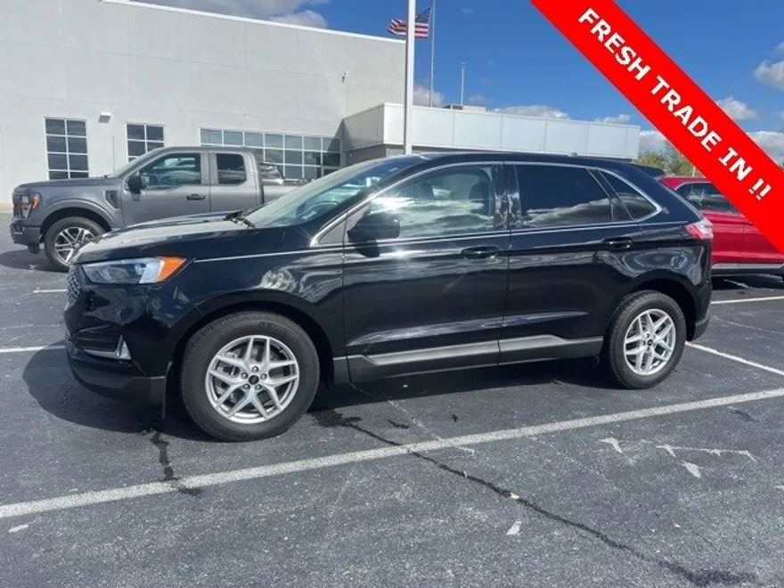 2023 Ford Edge SEL photo 1