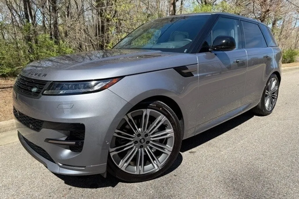 2025 Land Rover Range Rover Sport SE photo 1