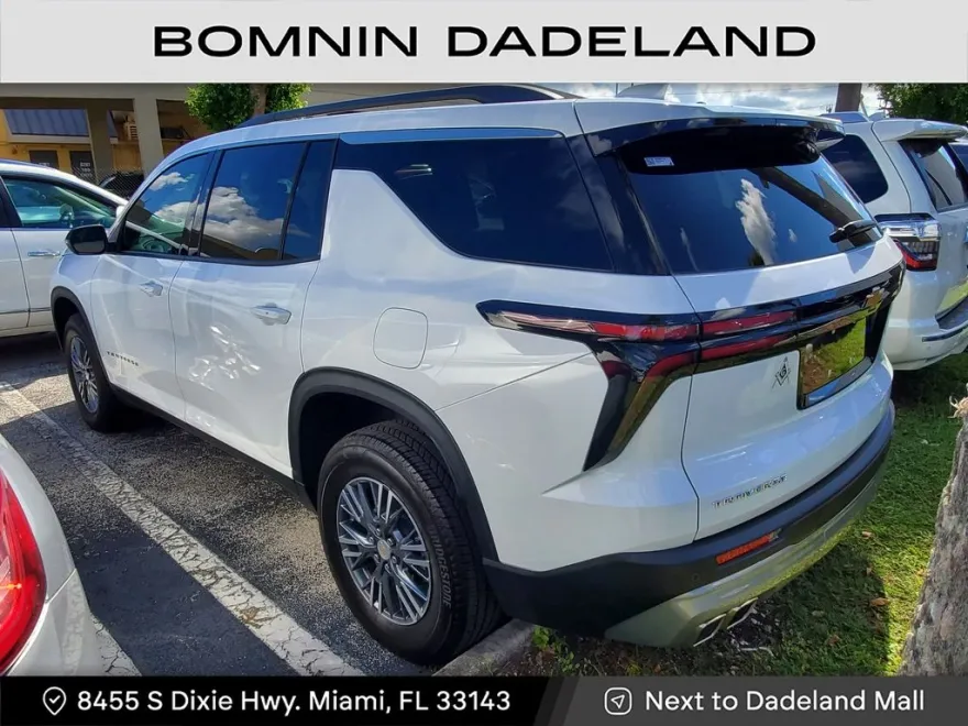 2025 Chevrolet Traverse 1LT photo 1
