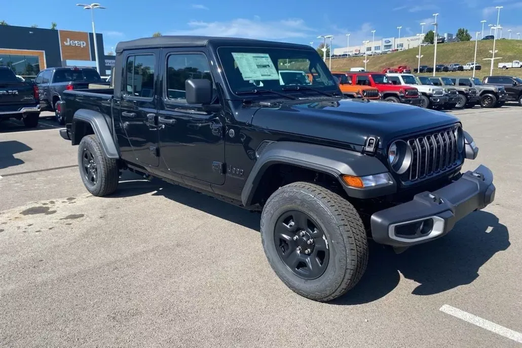 2025 Jeep Gladiator Sport photo 1