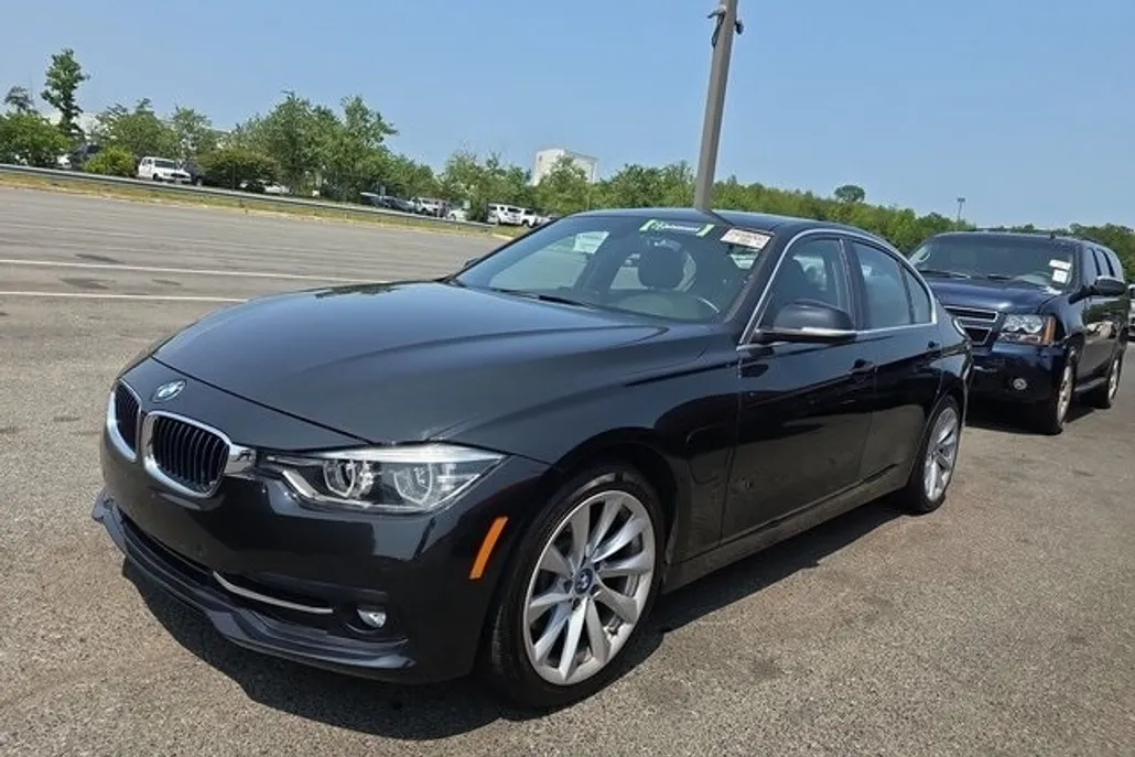 2017 Bmw 330e photo 1