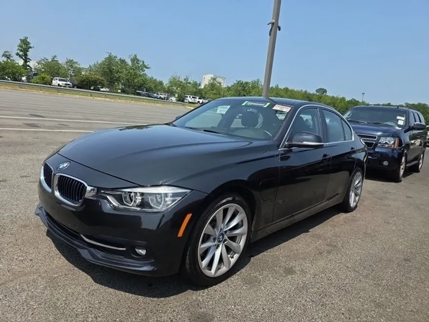 2017 Bmw 330e photo 1