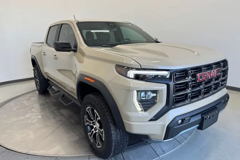 2024 Gmc Canyon AT4 photo 1