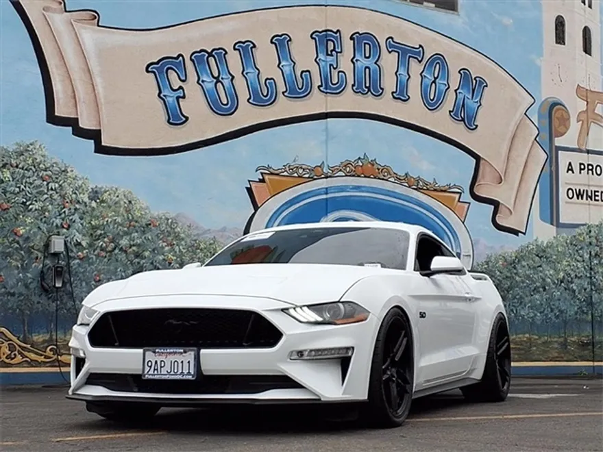 2021 Ford Mustang GT photo 1