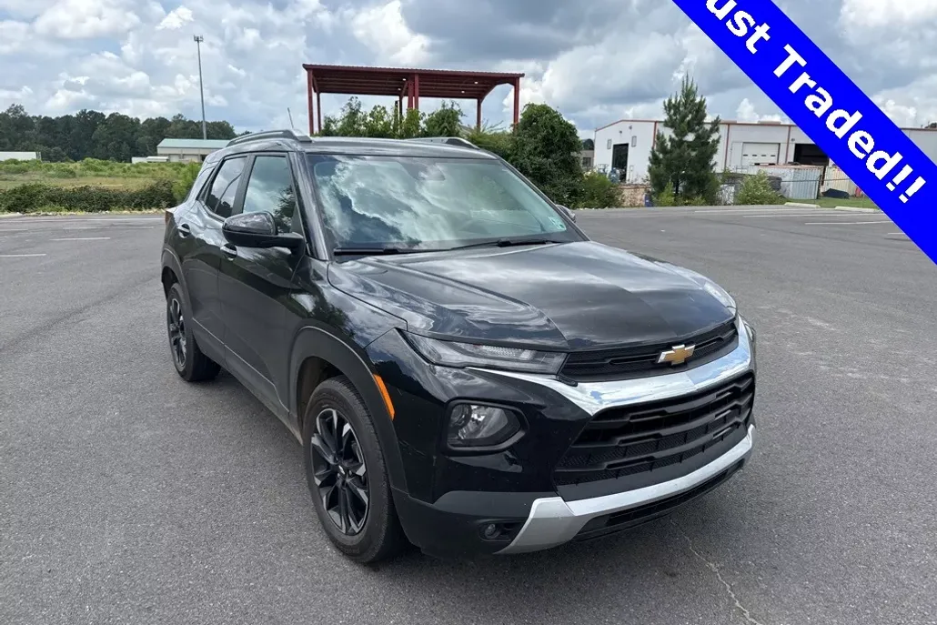 2023 Chevrolet Trailblazer LT photo 1