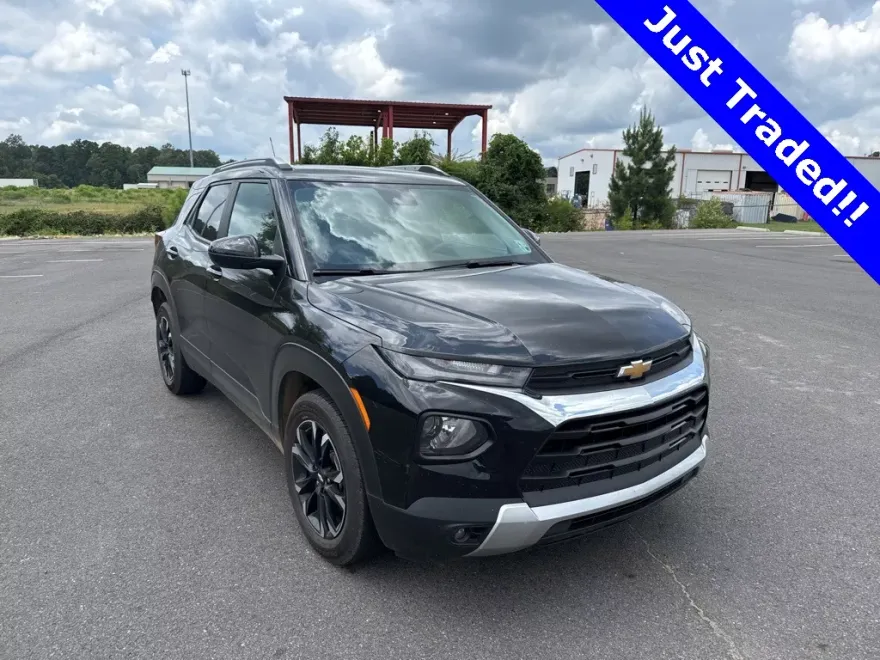 2023 Chevrolet Trailblazer LT photo 1