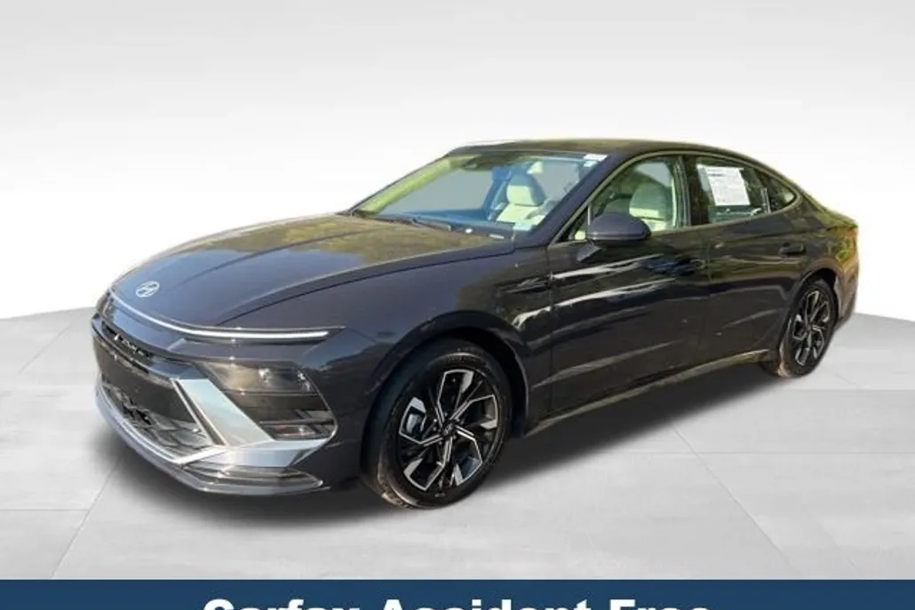 2024 Hyundai Sonata SEL photo 1