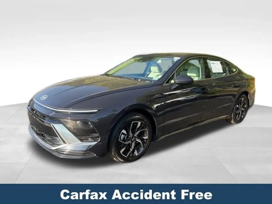2024 Hyundai Sonata SEL photo 1