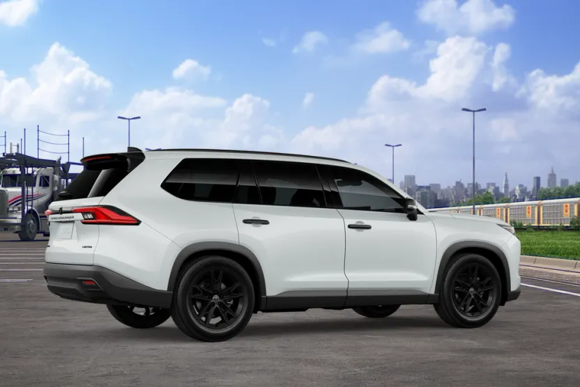 2026 Toyota Highlander Hybrid photo 1