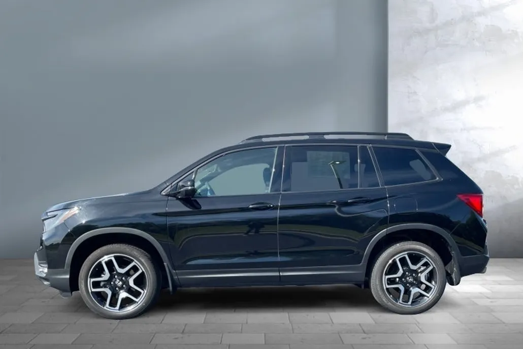 2022 Honda Passport Elite photo 1