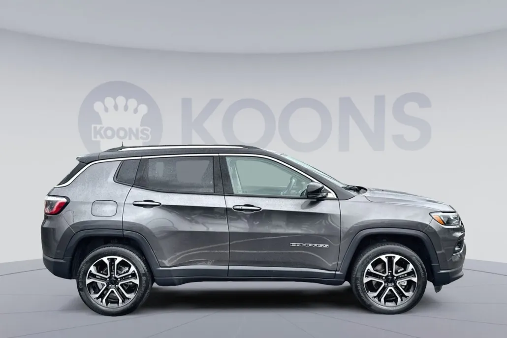 2022 Jeep Compass Limited photo 1