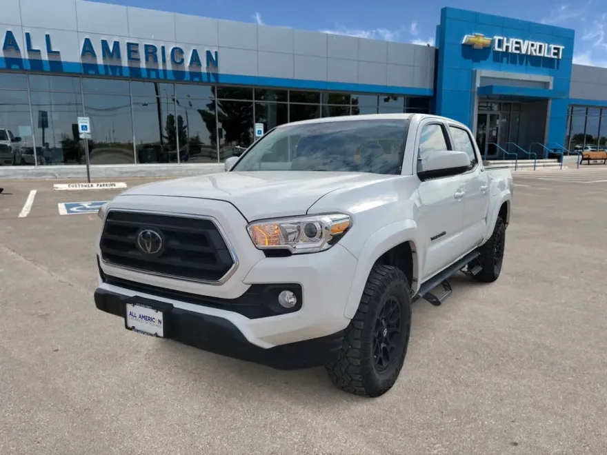 2022 Toyota Tacoma SR5 photo 1
