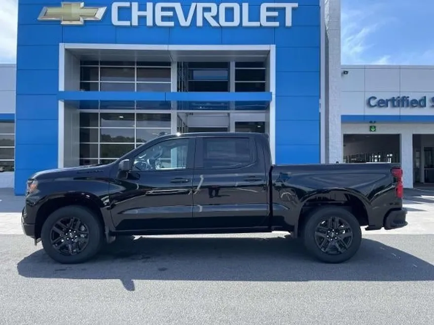 2026 Chevrolet Silverado 1500 Custom photo 1