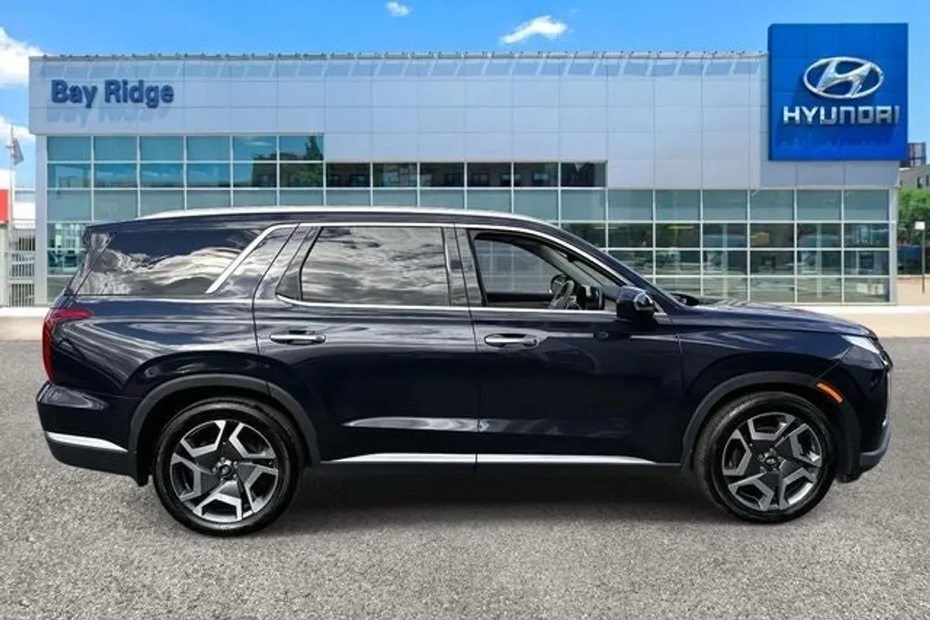 2023 Hyundai Palisade Limited photo 1