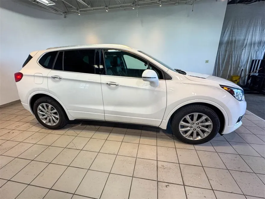 2020 Buick Envision Essence photo 1