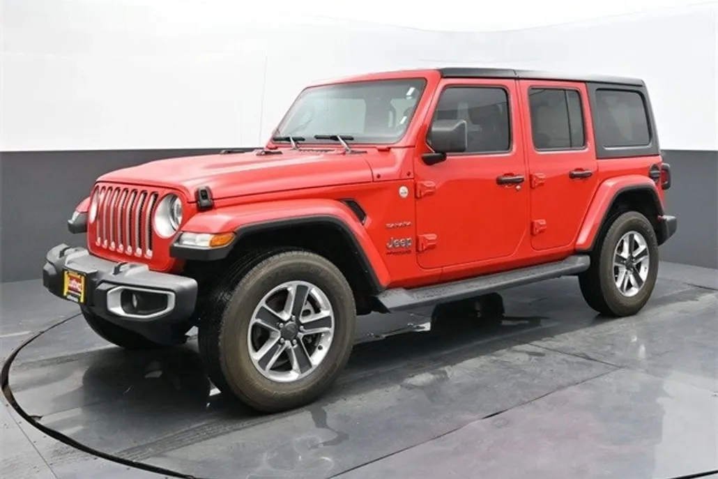 2021 Jeep Wrangler Unlimited Sahara photo 1