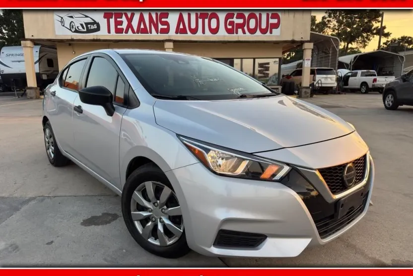 2021 Nissan Versa S photo 1