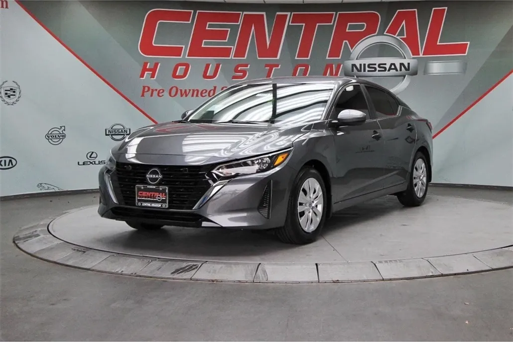 2025 Nissan Sentra S photo 1